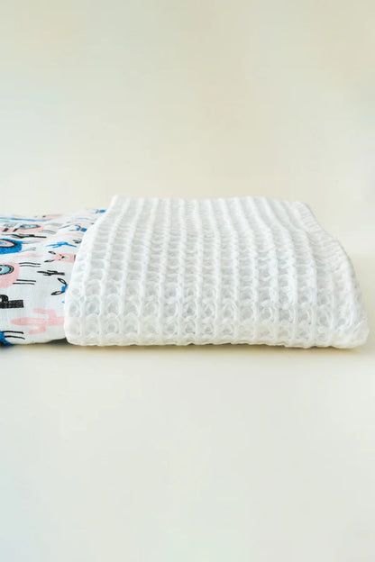 Couverture bébé motif lama 90×110 cm