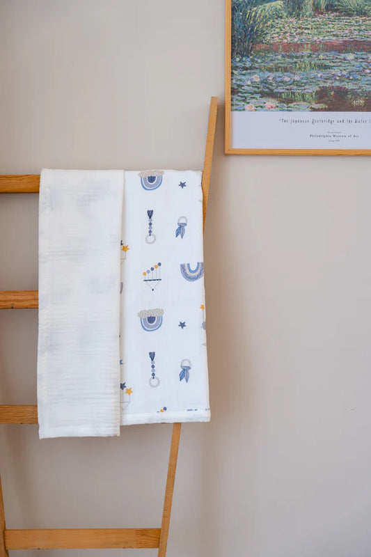 Couverture bébé motif nuages 90×110 cm