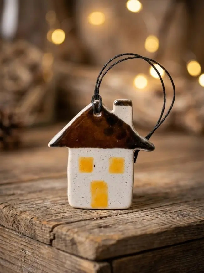 Pendentifs en céramique artisanale