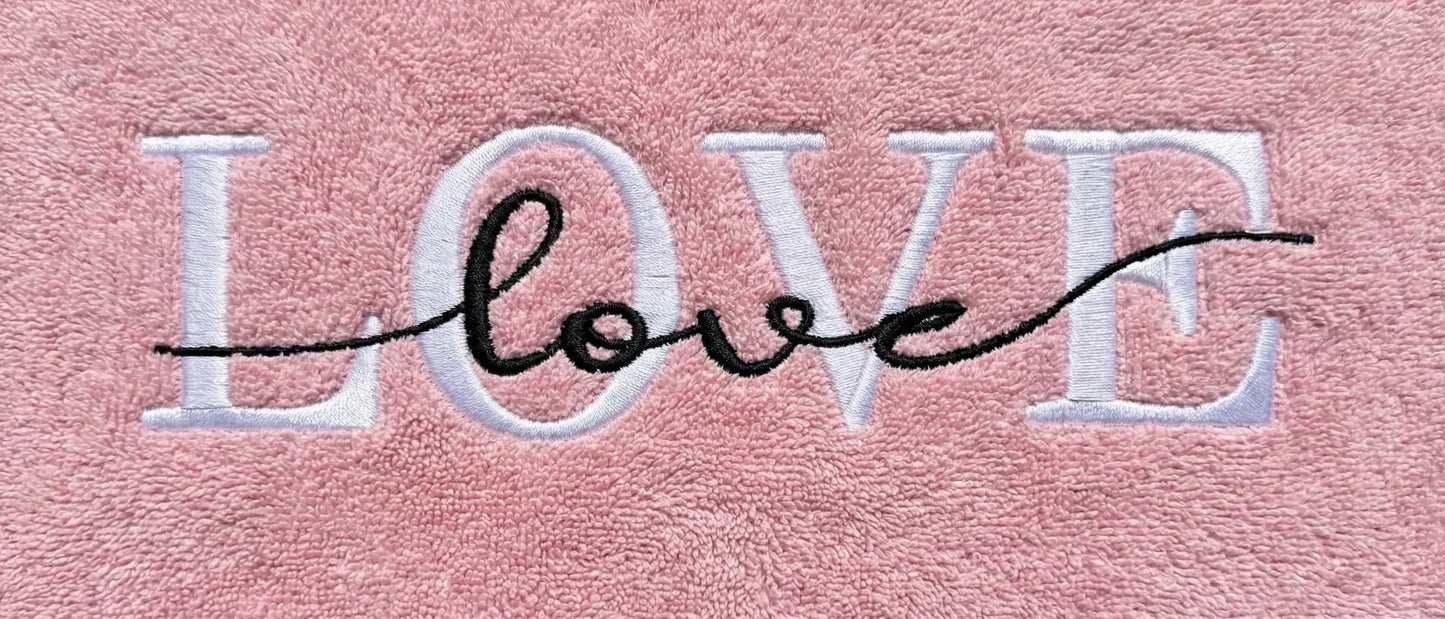 Besticktes  Frotteetuch „LOVE“ Valentinstag Edition